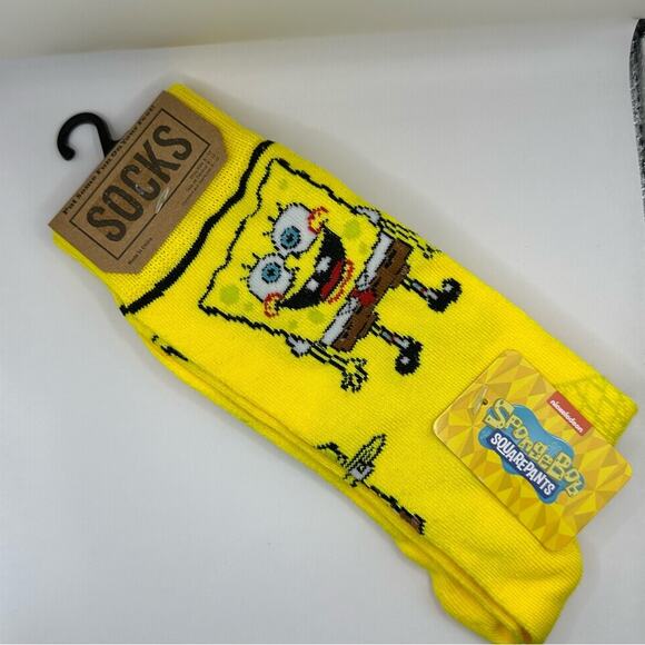NWT Nickelodeon SpongeBob Squarepants Novelty Yellow Black Socks Size 6 - 12 - Picture 1 of 8